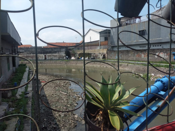 POTENSI: Sungai Sidokare yang akan dijadikan kawasan waterfront city. (HENDRIK MUCHLISON/RADAR SIDOARJO)