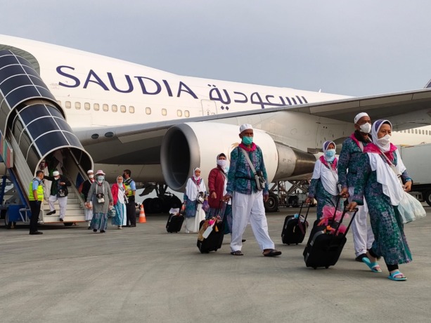 SEHAT: Kedatangan jamaah haji Indonesia di Bandara Internasional Juanda beberapa waktu lalu. (Ist)
