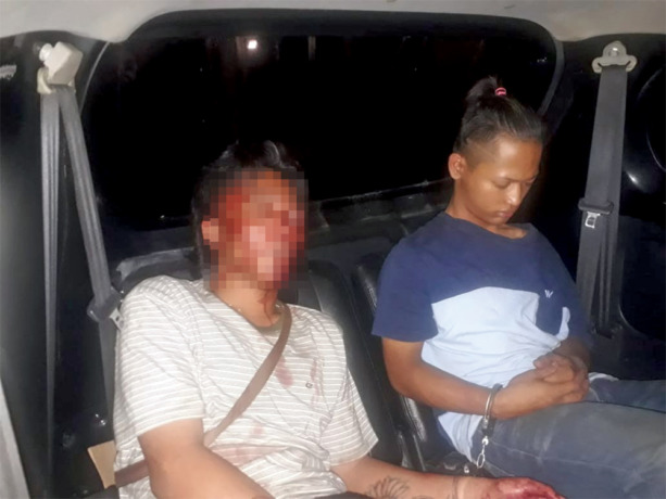 KETAHUAN: Salah satu pelaku mengalami luka parah karena dihajar warga.