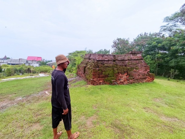 PERLU PERHATIAN: Kondisi terkini Candi Tawangalun setelah ditetapkan menjadi cagar budaya oleh Pemerintah Kabupaten Sidoarjo. (M HAIFULLAH/ RADAR SIDOARJO)