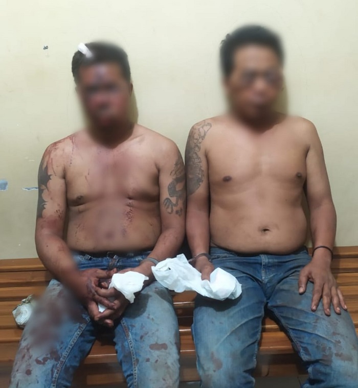Kedua jambret asal jombang yang kondisinya bonyok saat diamankan di Mapolsek Kunjang, Kabupaten Kediri