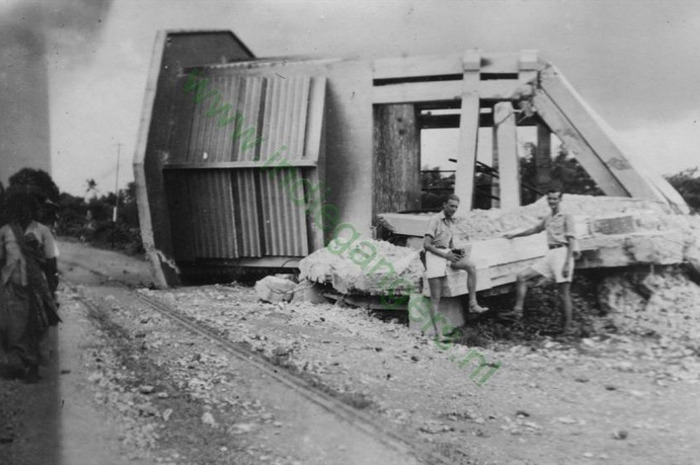 Kondisi watertoren Mojoagung saat dibom pejuang RI hingga roboh di tahun 1948