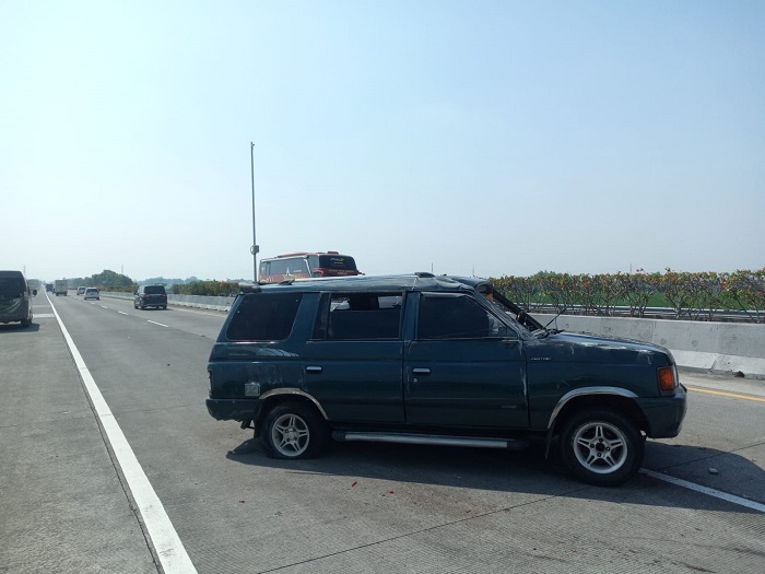 Kondisi kendaraan yang mengalami kecelakaan di Tol Jomo Sabtu (15/7)