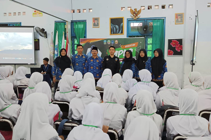 Pelaksanaan MPLS di SMAn 1 Jombang