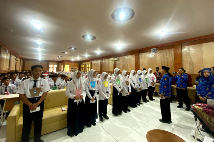 Kegiata MPLS di SMAN Mojoagung yang digelar Senin (17/8) lalu