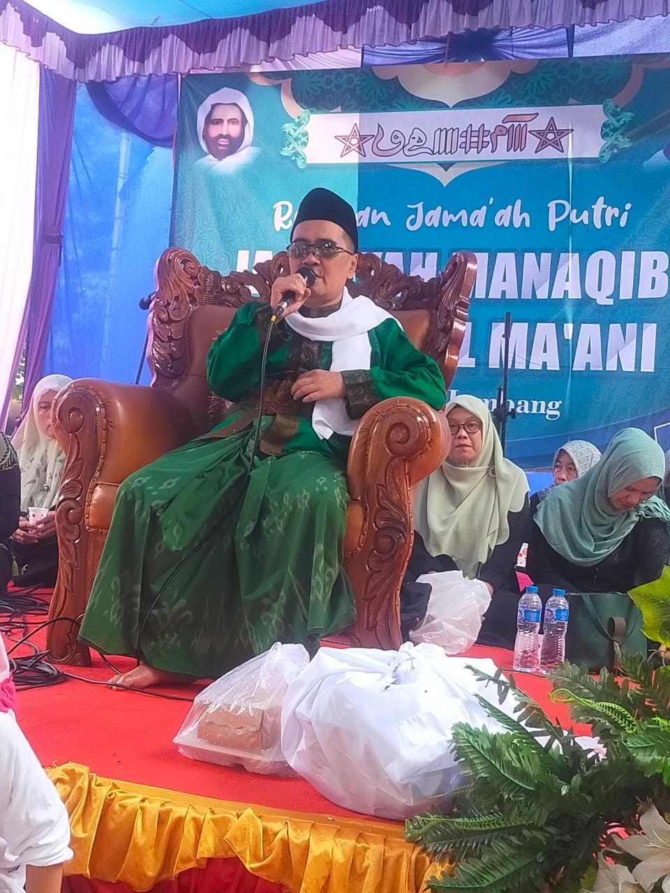 Pengasuh Manakib Jawahirul Maani Jombang, KH Fatkhur Rohman Abdul Karim (Gus Tuk)