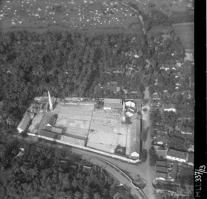 Eks penggilingan padi yang lokasinya berada tepat di pinggir embong miring Denanyar. Foto ini diambil sekitar tahun 1948