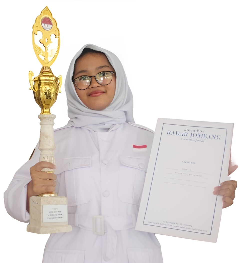 Taliyah Kayana, Juara 1 Lomba Baca Puisi piala Kajari Jombang Tingkat SMP/MTS