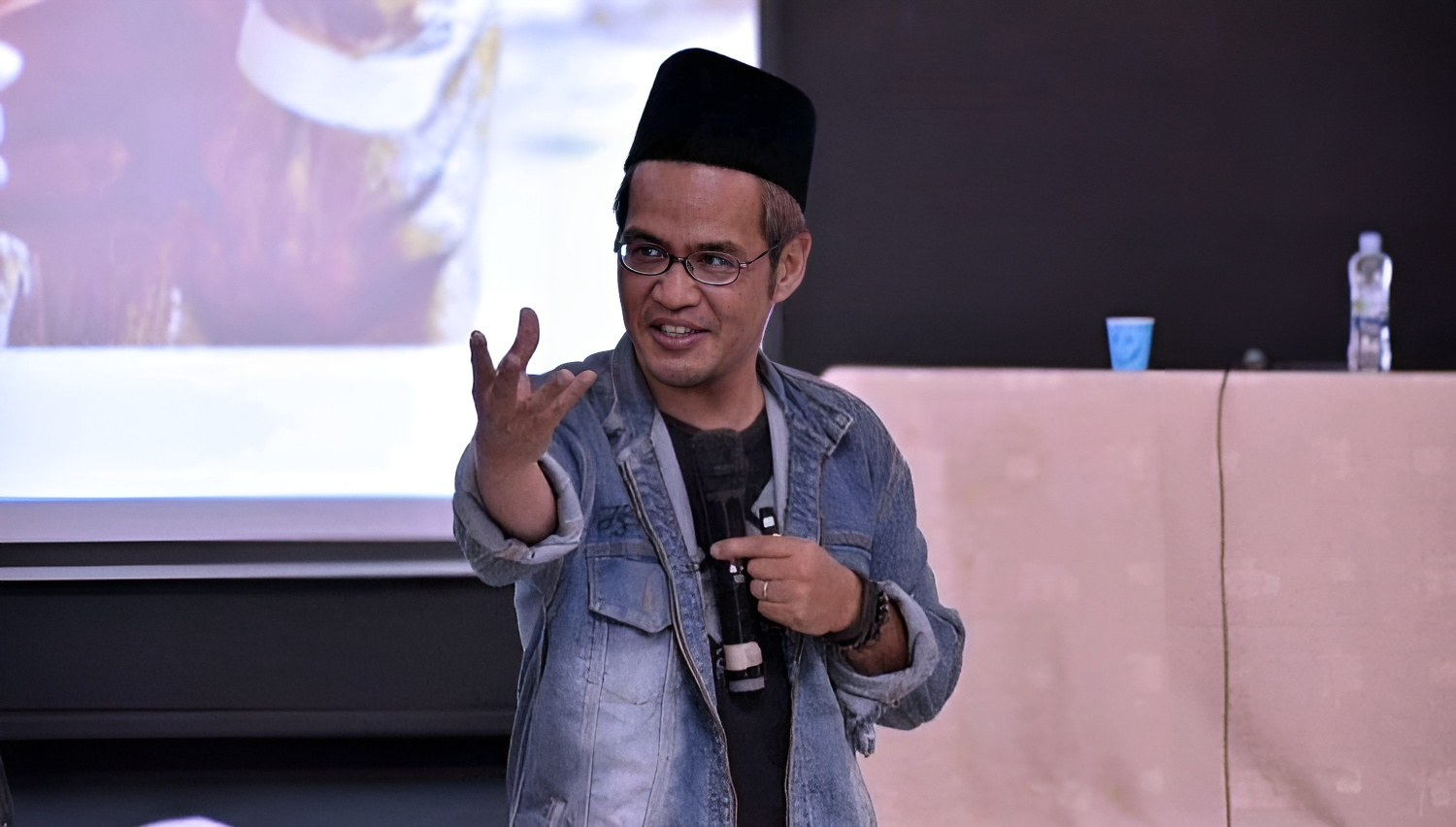 Aan Anshori, Direktur Lingkar Indonesia untuk Keadilan (LInK)