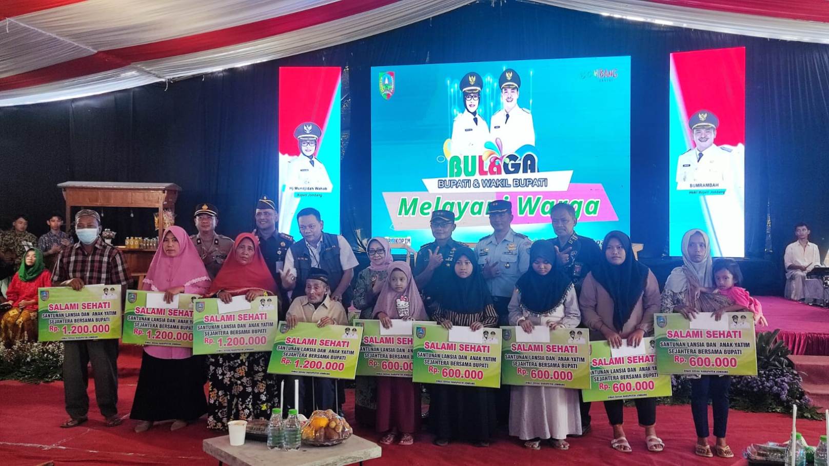 Santunan lansia dan anak yatim sejahtera bersama bupati wujud kepedulian bupati.
