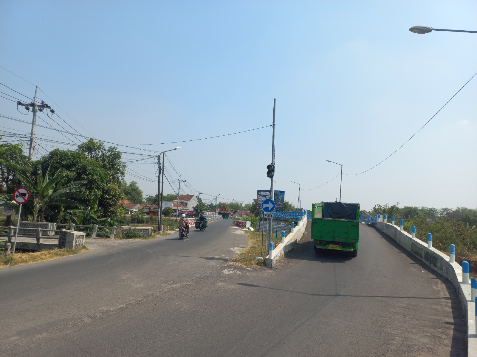 Pembangunan Jembatan Bongkot jadi salah satu upaya Pemkab Jombang memudahkan akses lalu lintas warga di Kecamatan Peterongan