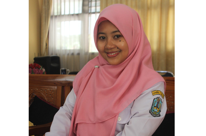 Yayank Noerita, guru Sosiologi SMAN Ploso