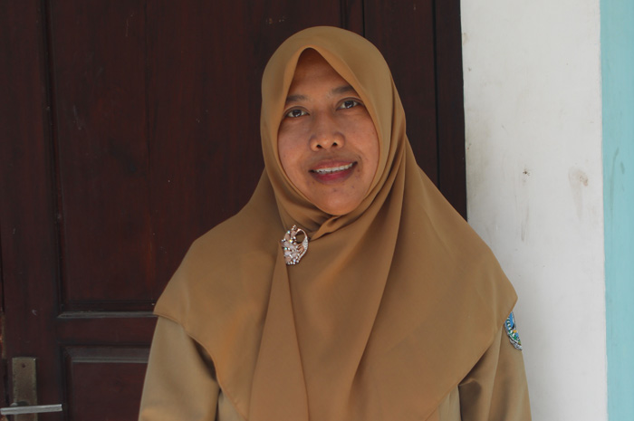 Luis Ardiana SPd, Guru Prakarya dan Kewirausahaan (PKWU) di SMAN Kabuh