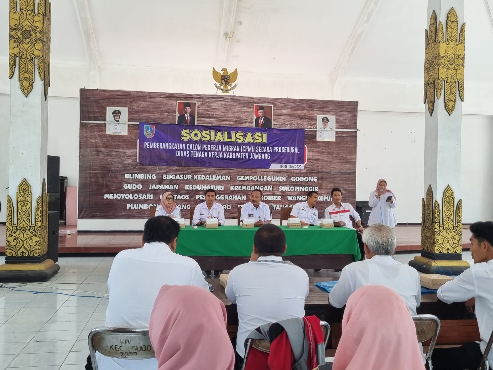 Disnaker Jombang menggelar sosialisasi CPMI di Kecamatan Gudi untuk mencegahPMI Non Prosedural