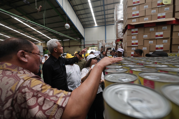 Ganjar Pranowo mengunjungi pabrik Great Giant Pineapple (GGP) di Kecamatan Terbanggi Besar, Lampung Tengah, pada Kamis (26/10) lalu.