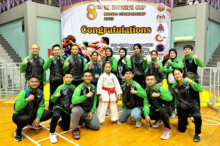 Karateka Jombang yang mengikuti kejuaraan Malaysia Open 2023, Jumat (1/12).