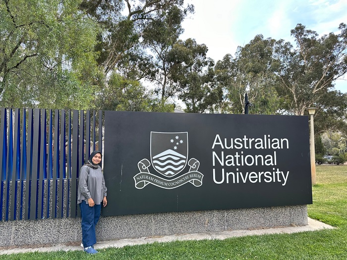 Ari F Dewi yang kini menempuh pendidikan S2 di The Australian National University