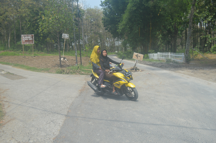 Jalur Alternatif Jombang-Lamongan via Sumberaji, Kabuh ditutup dan dialihkan ke jalan desa