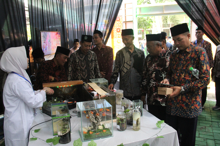 APRESIASI: Bendahara Umum MPPDU, KH Za
