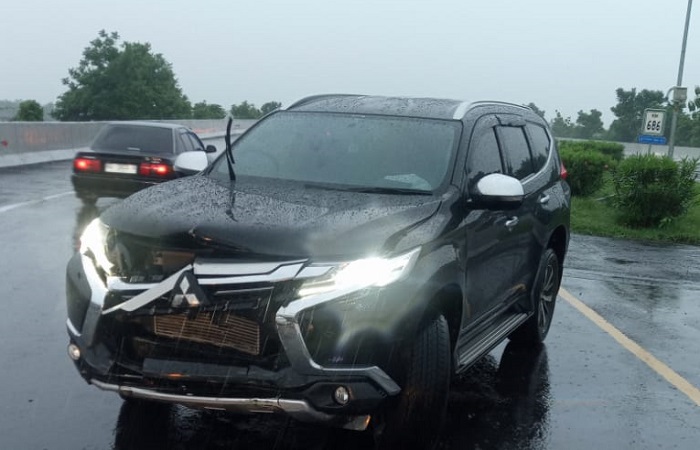 Kondisi pajero yang mengalami kecelakaan di Tol Jombang Mojokerto Minggu (18/2)