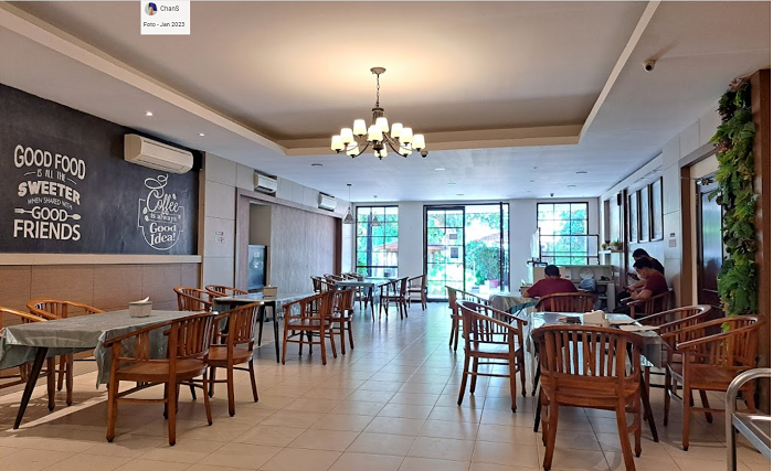 Suasana nyaman di rumah makan tivoli ini bisa jadi pilihan bukber bareng teman dan keluarga