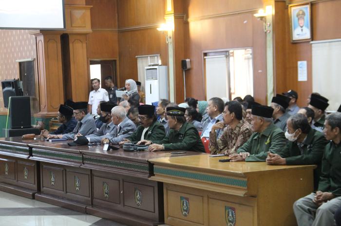 Tokoh masyarakat mengikuti rakor yang digelar Bakesbangpol Jombang