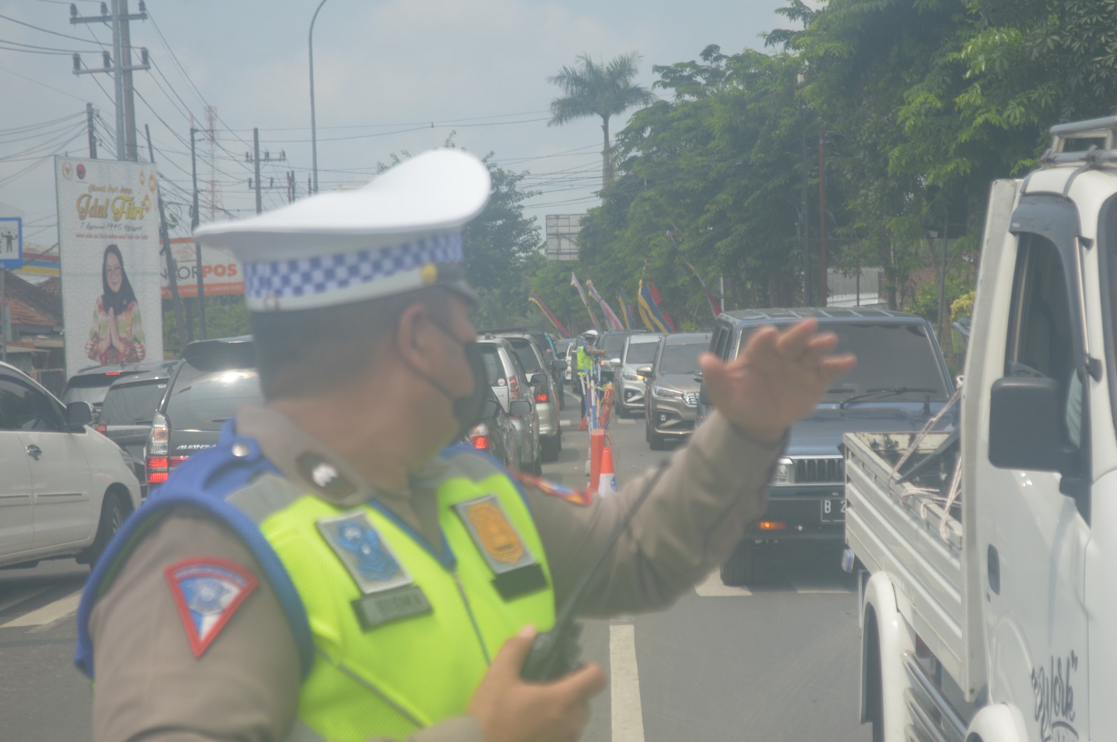 Kondisi jalur Provinsi Jombang-Ploso di Tembelang Jombang yang kondisinya macet