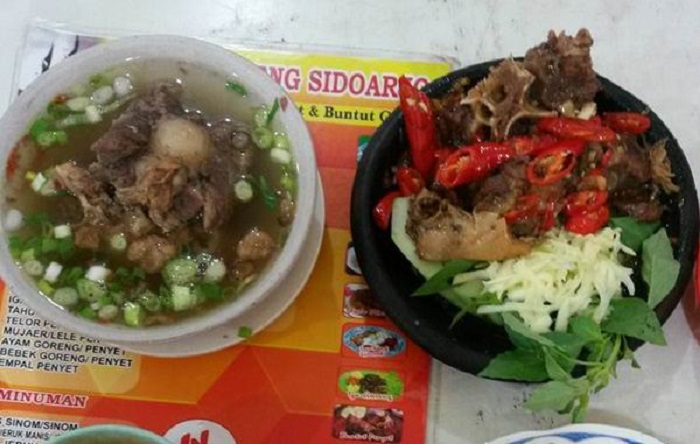 Kuliner sop buntut depot langgeng di Sidoarjo