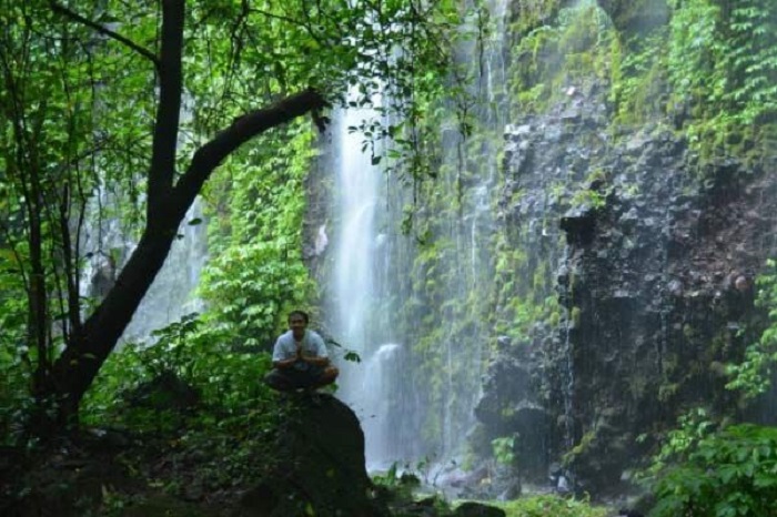 wisata air terjun Lawean di Tulungagung
