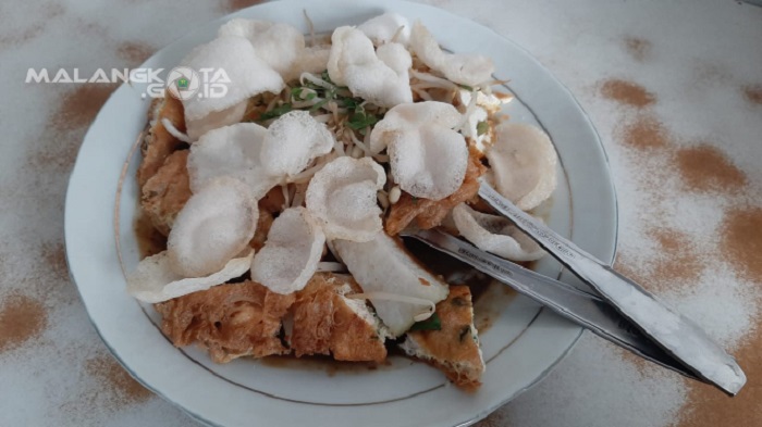 kuliner Tahu telor lonceng Malang
