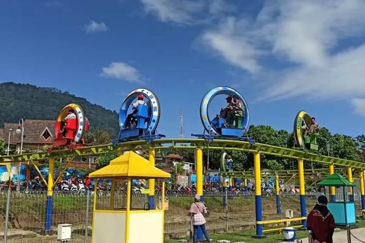 wahana wisata Taman Ghanjaran di Trawas Mojokerto