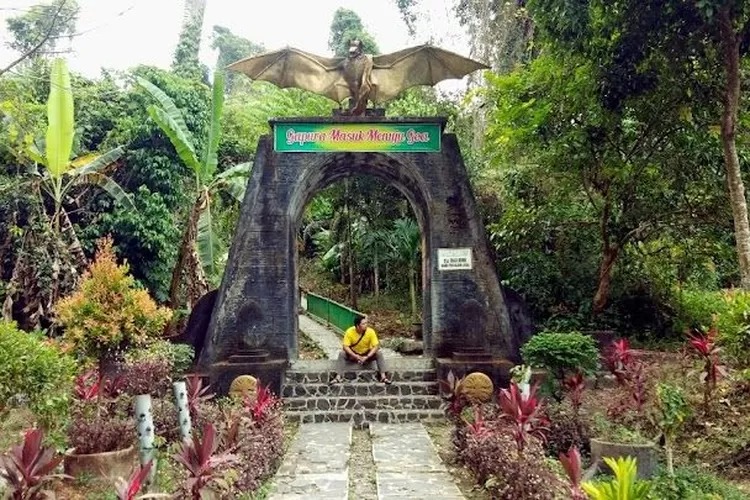 Wisata goa margo tresno Nganjuk
