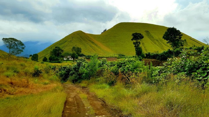 Wisata bukit jabat kirmit di bondowoso