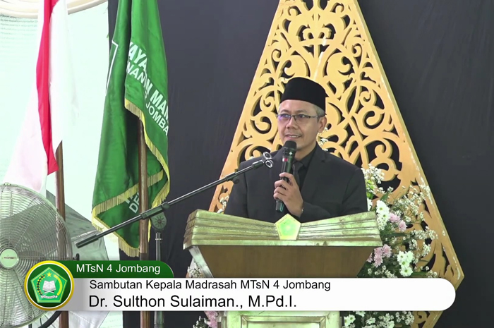 Kepala MTsN 4 Jombang PP Mamba&rsquo;ul Ma&rsquo;arif Denanyar, Dr Sulthon Sulaiman