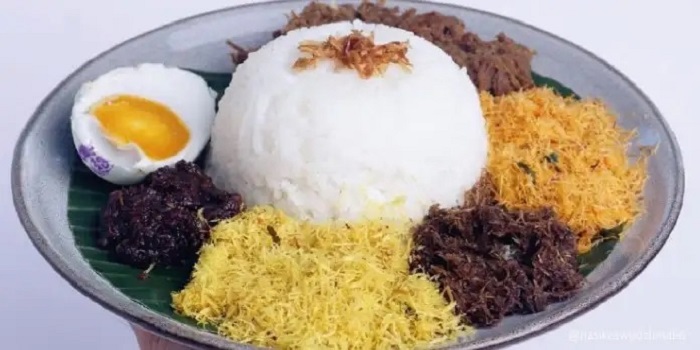 Nasi krawu, salah satu kuliner khas Gresik