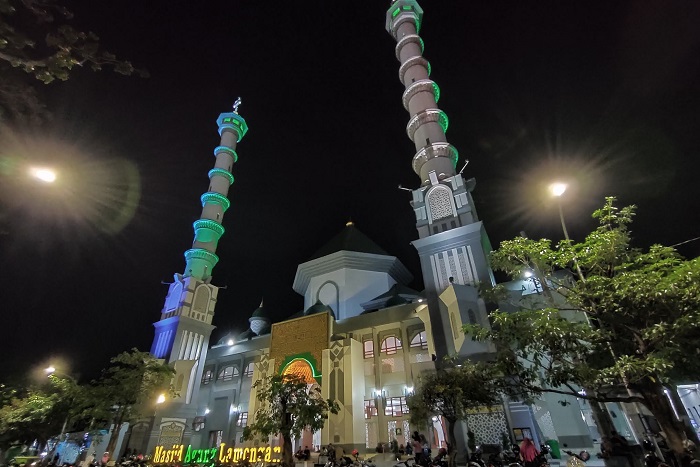 Masjid agung Lamongan yang bisa jadi pilihan wisata religi