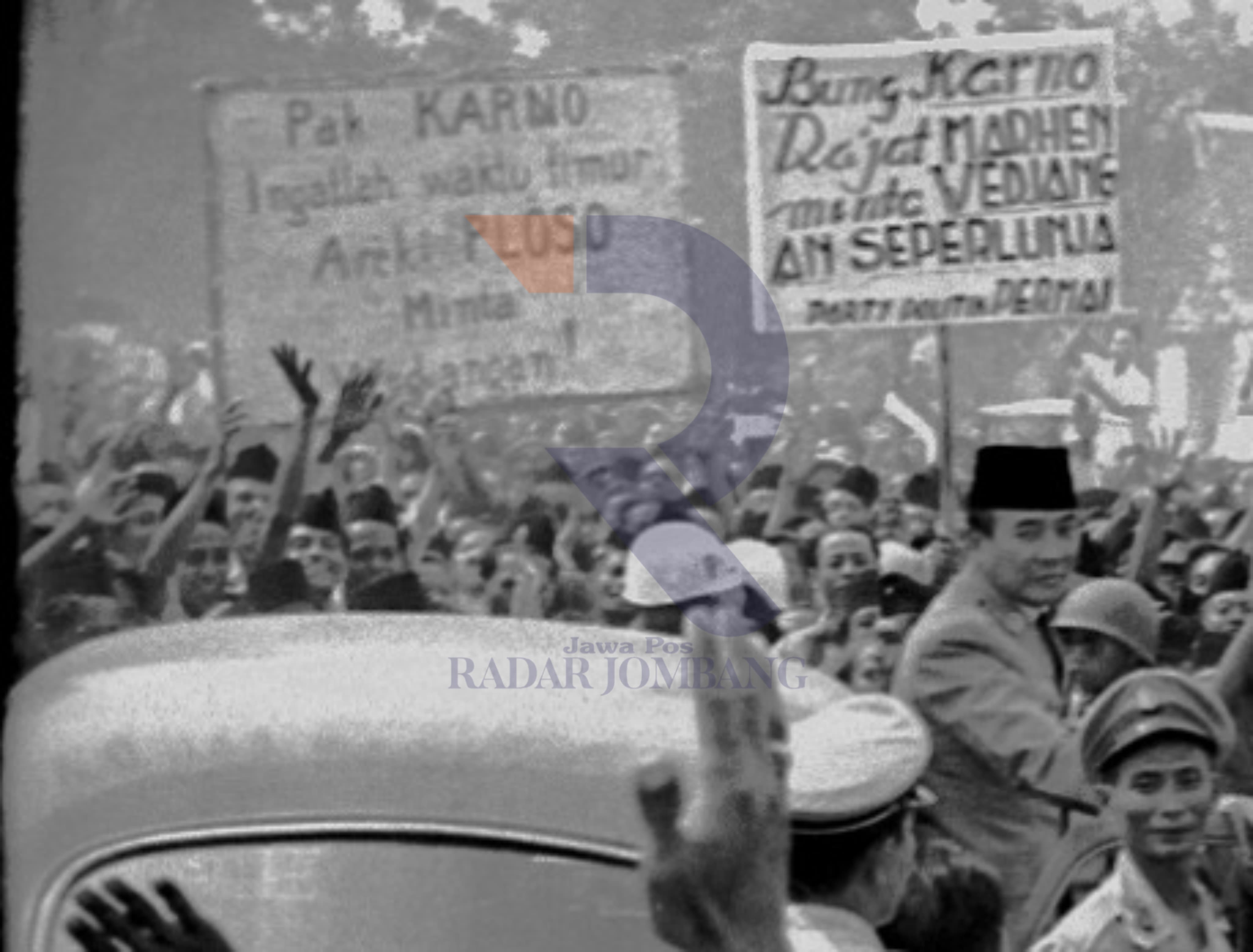 Presiden Soekarno disambut ribuan massa di Ploso Jombang