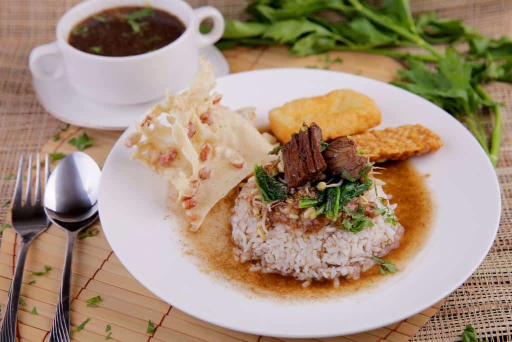 Pecel Rawon, kuliner khas dan unik dari Banyuwangi