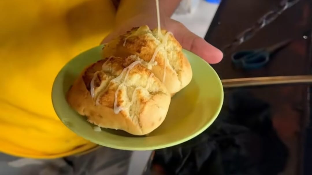 Kue balok AA Kembar, kuliner viral dari Bandung