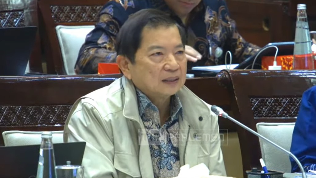 Suharso monoarfa Menteri Perencanaan dan pembangunan negara/ Kepala Bappenas saat menyampaikan paparannya di sidang bersama Komisi X DPR RI (13/6)