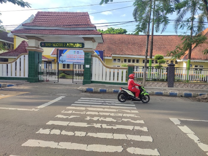 nama SMPN 2 terseret dalam kasus indikasi jual beli jasa numpang KK di PPDB 2024