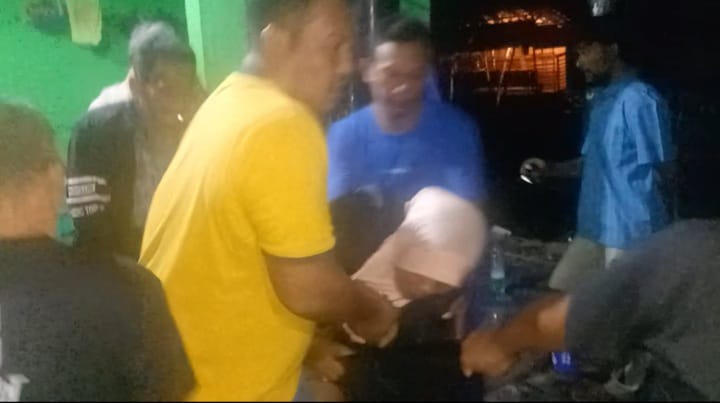 Seorang emak-emak dibekuk warga karena diketahui mencuri sepeda motor di Mojoagung Jombang. Namun ternyata...