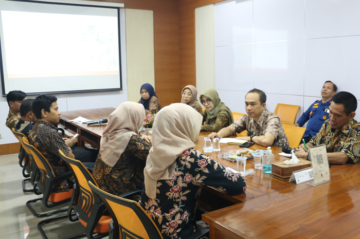 Jajaran OPD terkait mengikuti rapat koordinasi penganggaran penyediaan hunian tetap warga terdampak tanah gerak di Wonosalam Jombang.