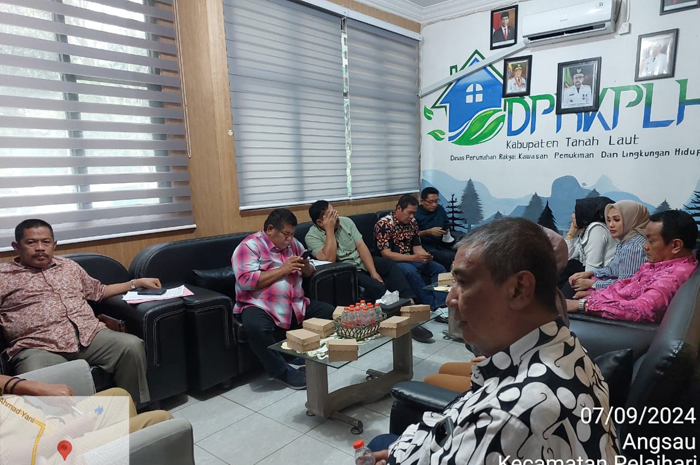 Komisi C saat kunker ke DPRKPLH Tanah Laut Kalimantan Selatan