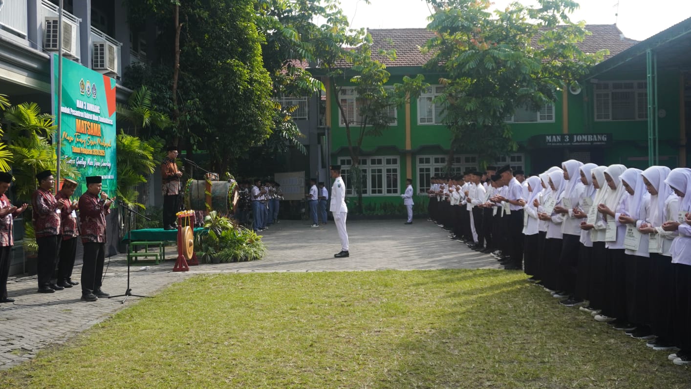 Prosesi pembukaan Matsama di MAN 3 Jombang