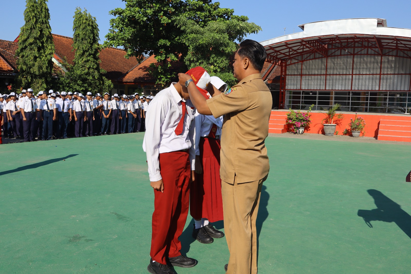 Prosesi pembukaan MPLS di SMPN 1 Kabuh Jombang