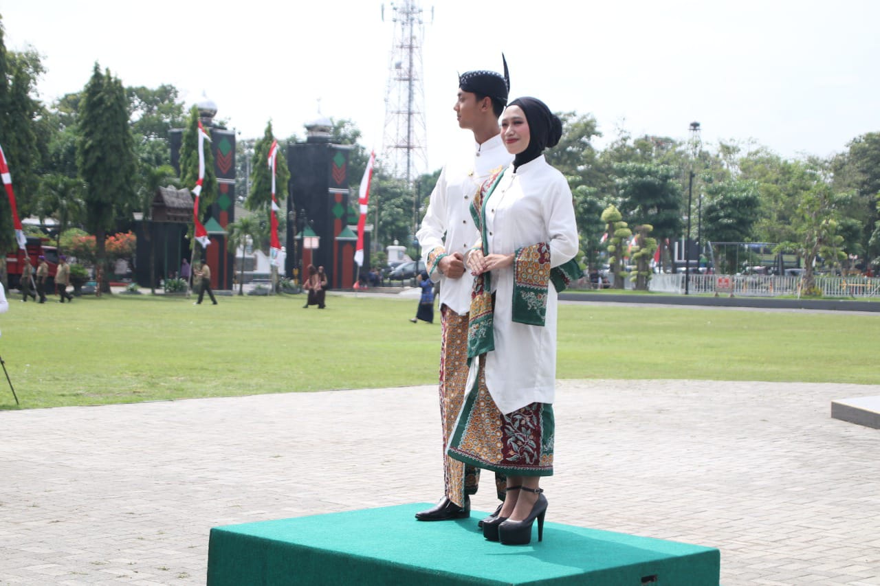 Jombang Deles, salah satu pakaian khas dari Jombang