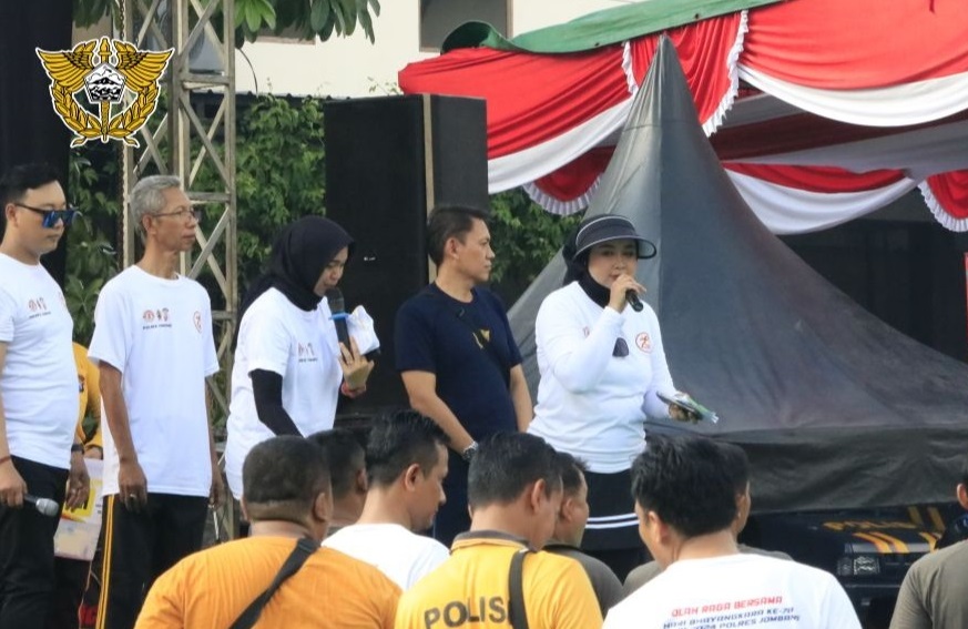 Kegiatan Sosialisasi gempur rokok Ilegal yang digelar Pemkab Jombang bersama Bea Cukai Kediri di Mapolres Jombang (28/6)