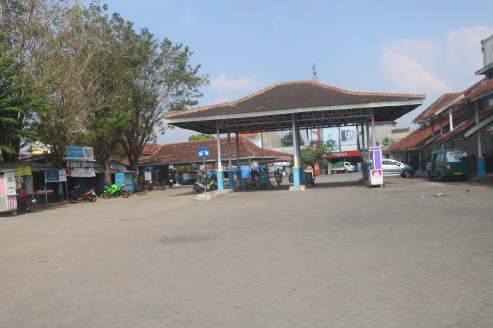 Kondisi Sub Terminal Ploso Jombang yang sepi dan mati suri