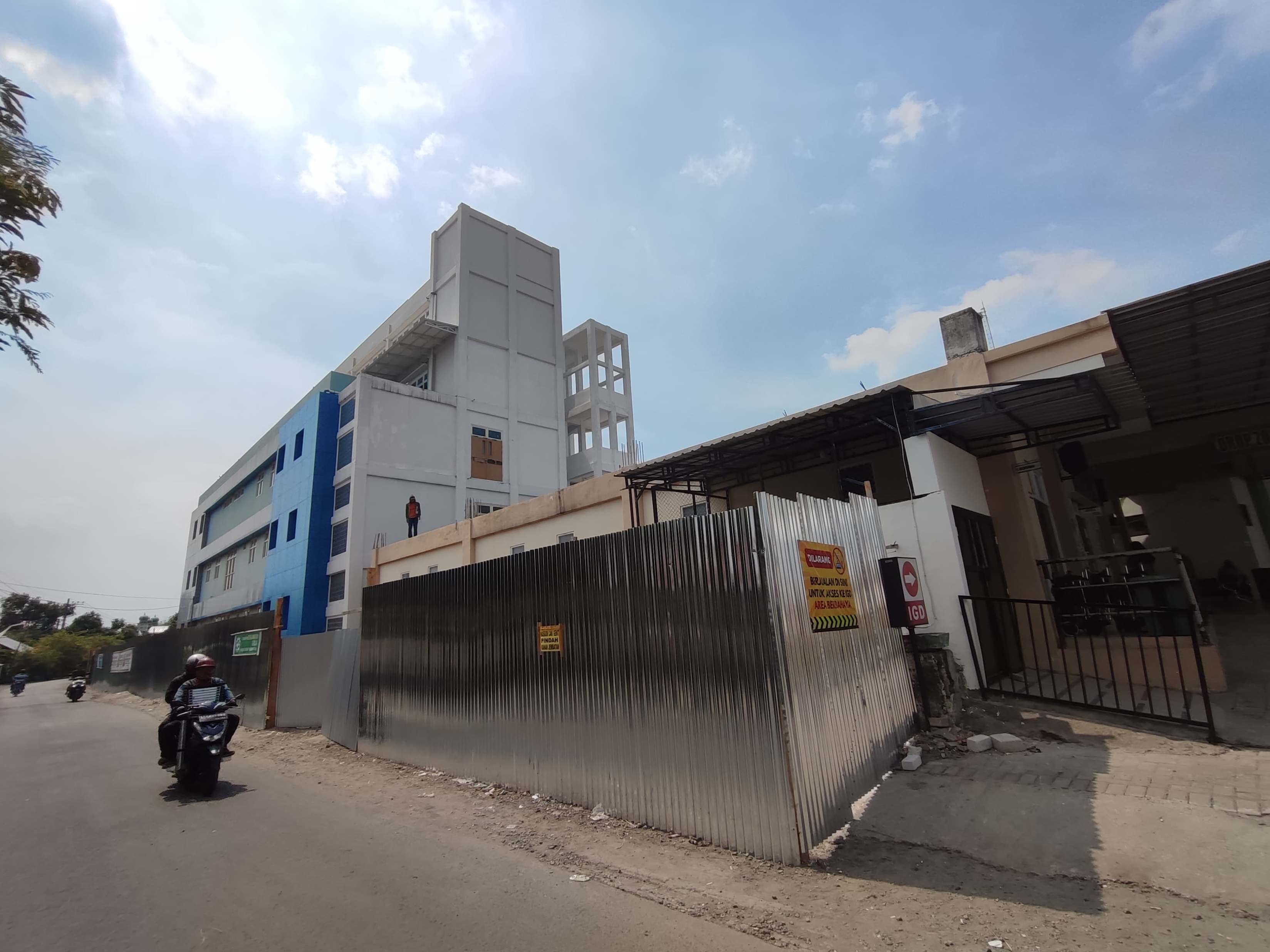 Proyek pembangunan IGD RSUD Ploso Jombang yang molor